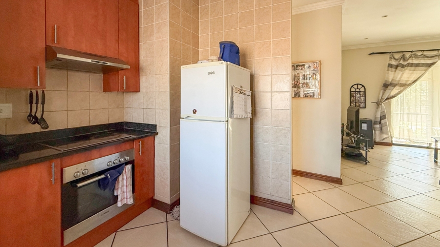 To Let 2 Bedroom Property for Rent in Melodie North West